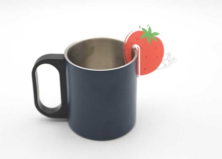 複数の取り付け穴があるアクリル製品